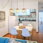 Sunset Apartment *
